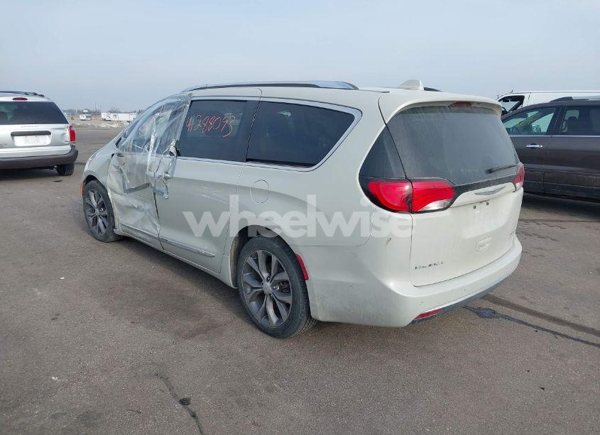 Thumbnail 11 of 2020 CHRYSLER PACIFICA LIMITED
