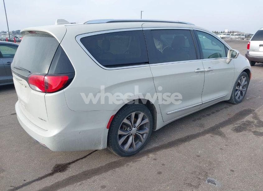 Thumbnail 12 of 2020 CHRYSLER PACIFICA LIMITED