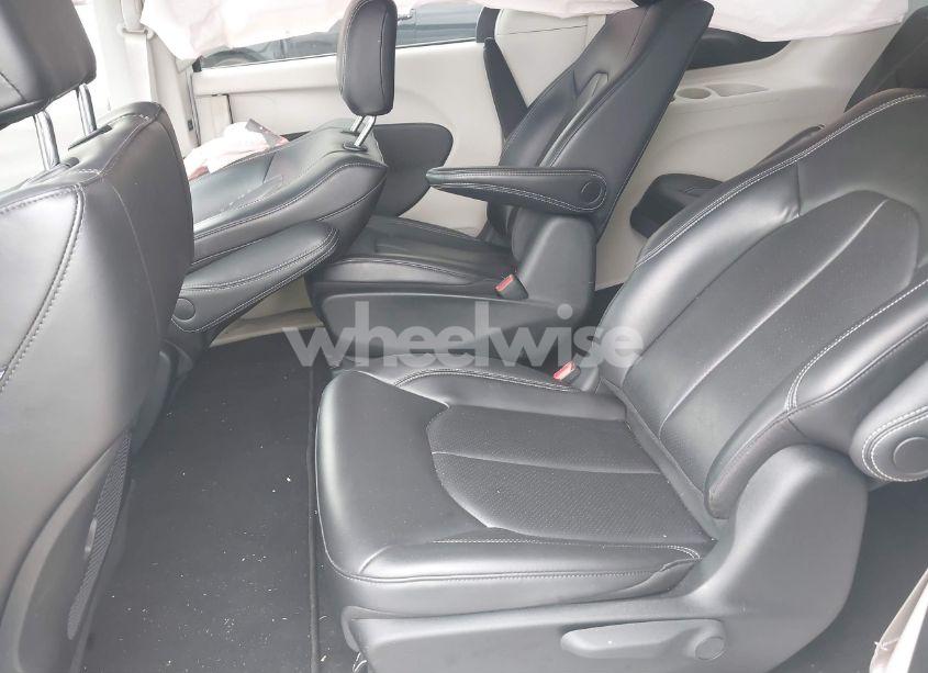 Thumbnail 15 of 2023 CHRYSLER PACIFICA HYBRID TOURING L