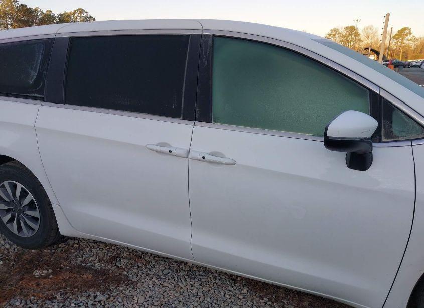 Thumbnail 5 of 2023 CHRYSLER PACIFICA HYBRID TOURING L