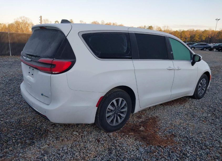 Thumbnail 11 of 2023 CHRYSLER PACIFICA HYBRID TOURING L