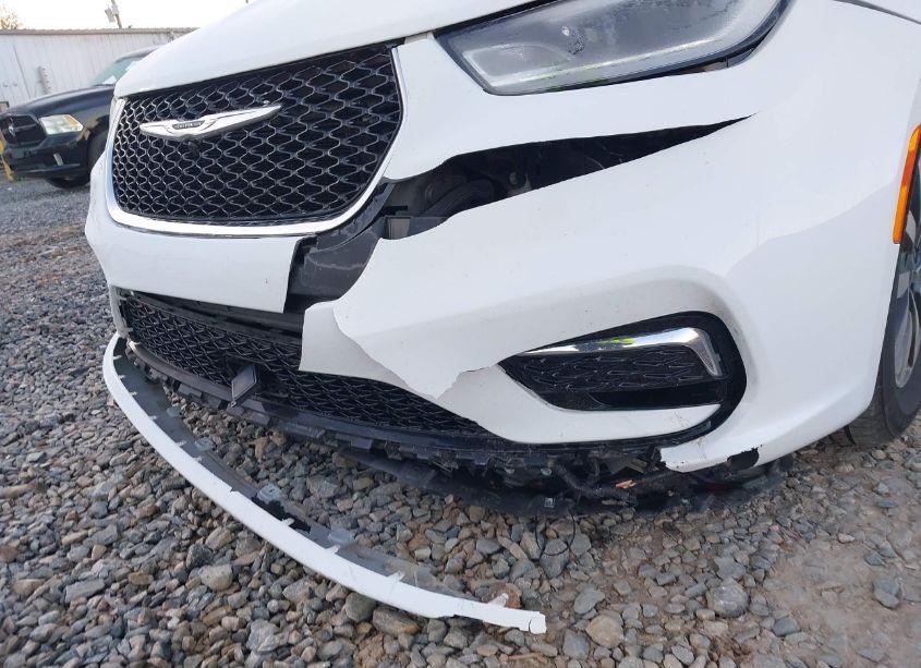 Thumbnail 13 of 2023 CHRYSLER PACIFICA HYBRID TOURING L