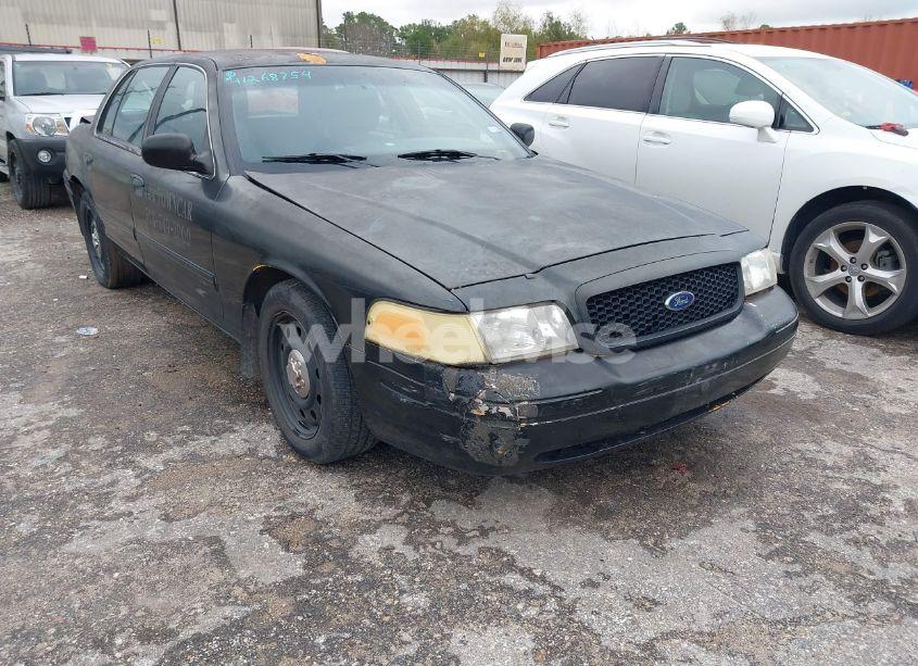 2011 Ford Crown - Photo 1