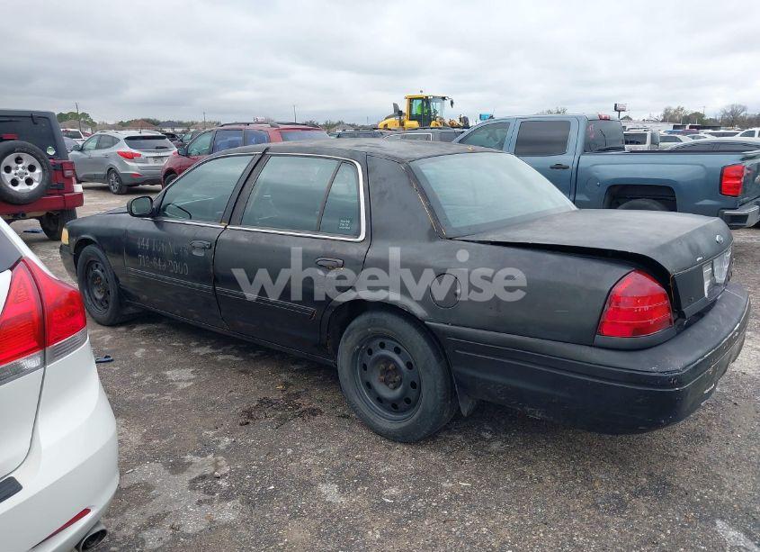 2011 Ford Crown