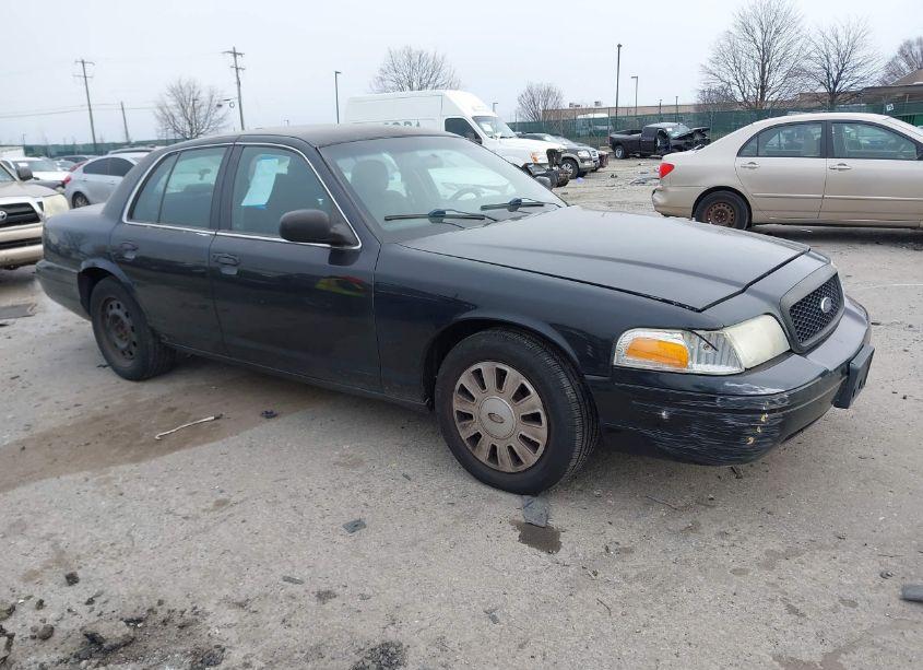 2011 Ford Crown - Photo 1