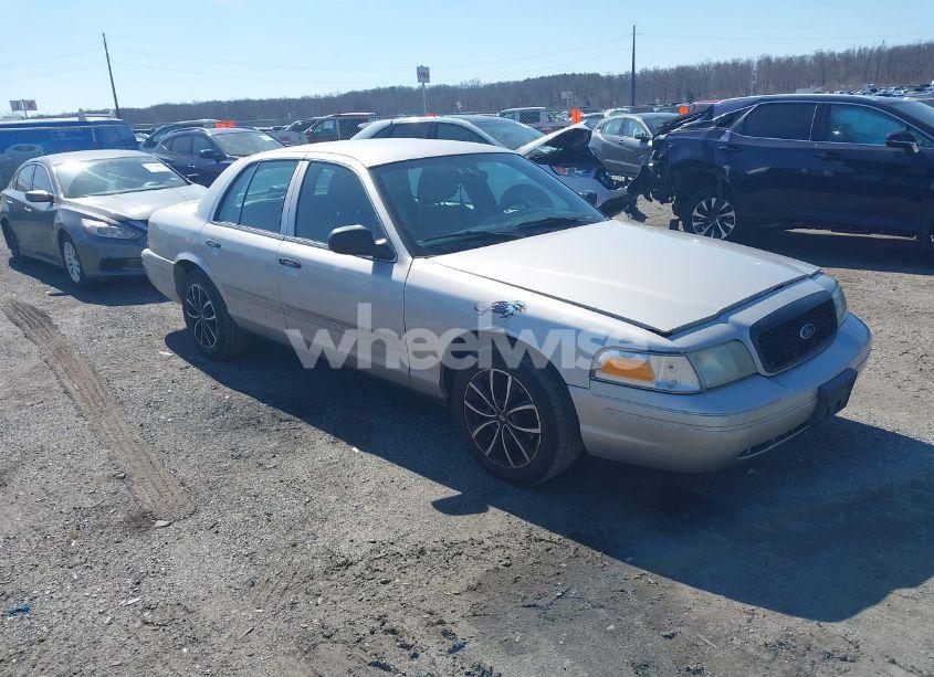2011 Ford Crown - Photo 1