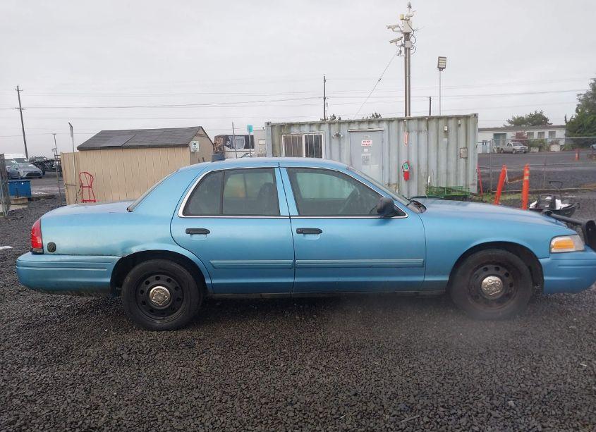 2011 Ford Crown
