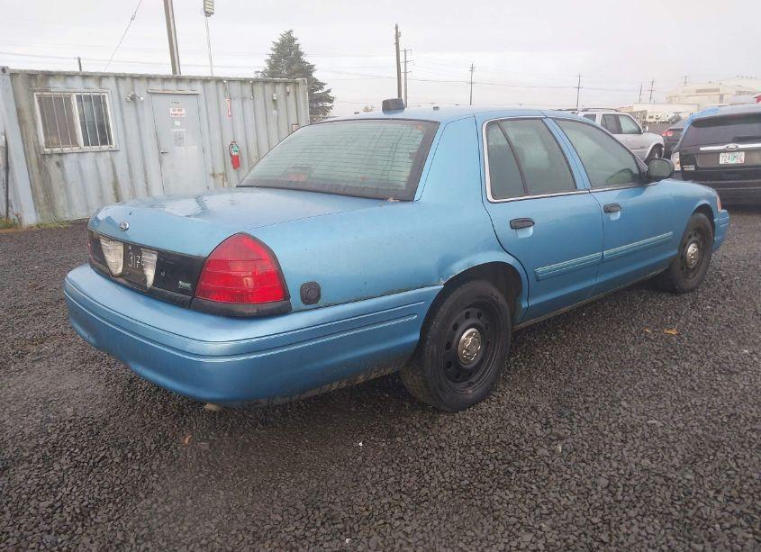 2011 Ford Crown