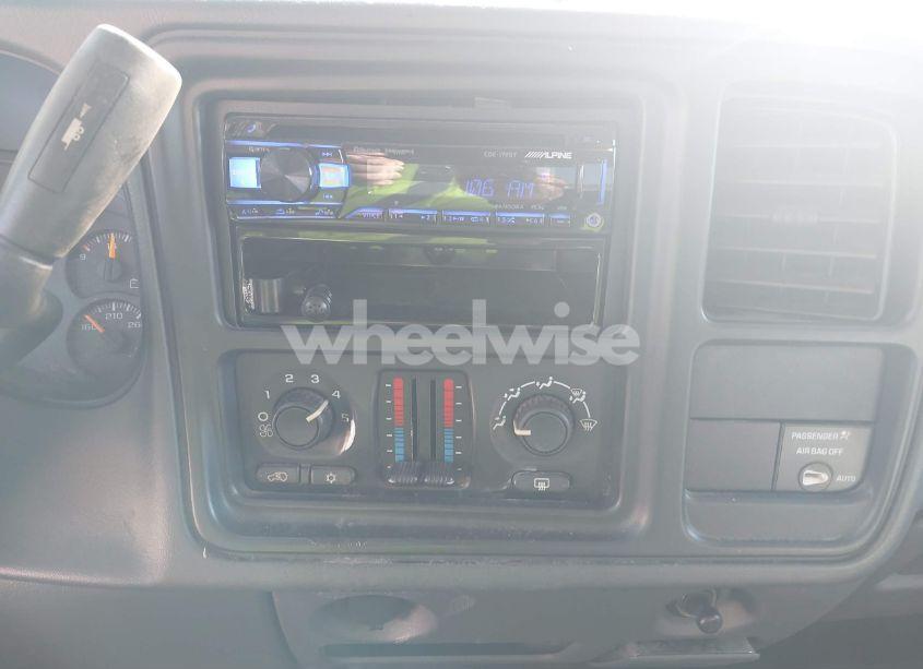 Thumbnail 6 of 2004 CHEVROLET SILVERADO 1500 Z71
