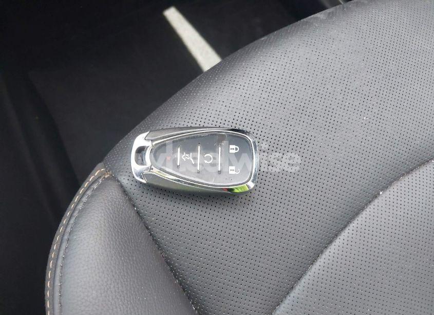 Thumbnail 3 of 2019 CHEVROLET EQUINOX PREMIER