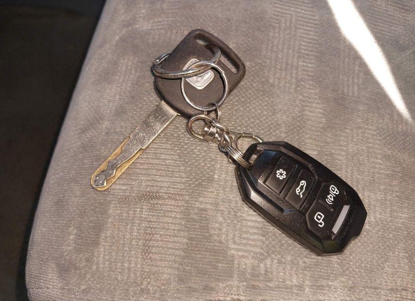 Thumbnail 3 of 2004 HONDA PILOT EX