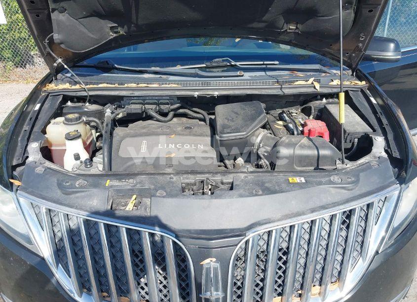 Thumbnail 2 of 2013 LINCOLN MKX
