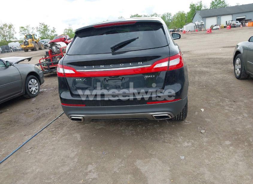 Thumbnail 8 of 2017 LINCOLN MKX RESERVE