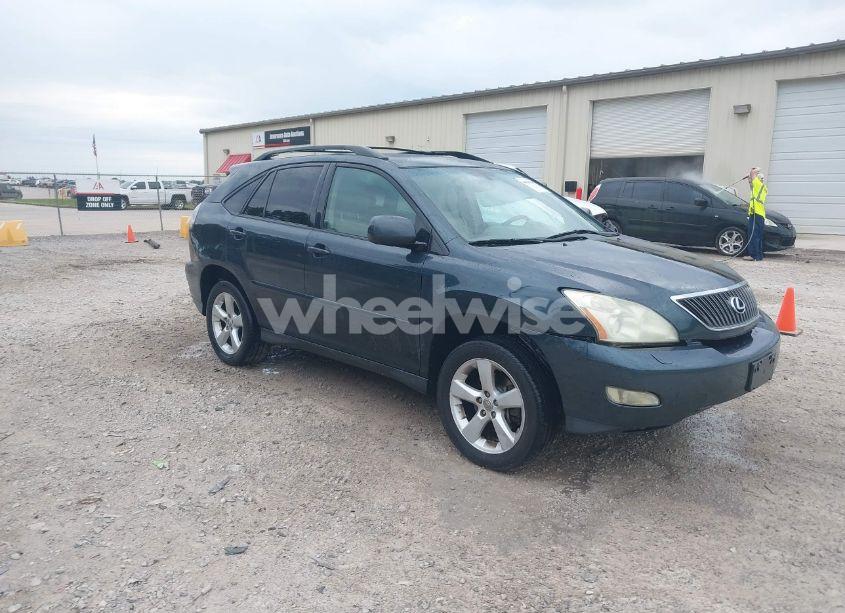 Photo of LEXUS RX 330