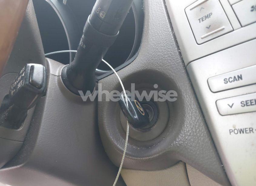 Thumbnail 3 of 2004 LEXUS RX 330