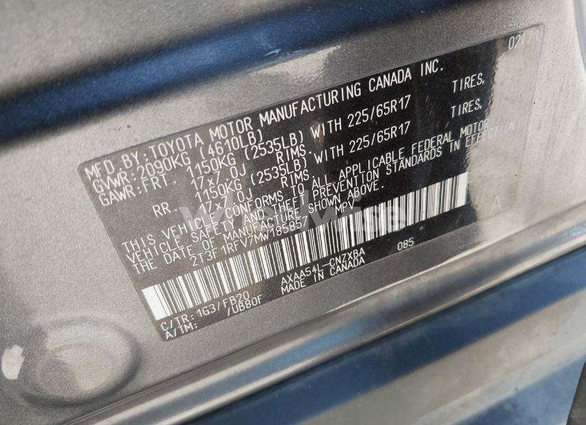 Thumbnail 17 of 2021 TOYOTA RAV4 LE