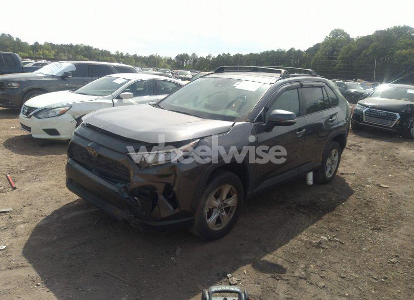 Thumbnail 9 of 2020 TOYOTA RAV4 XLE