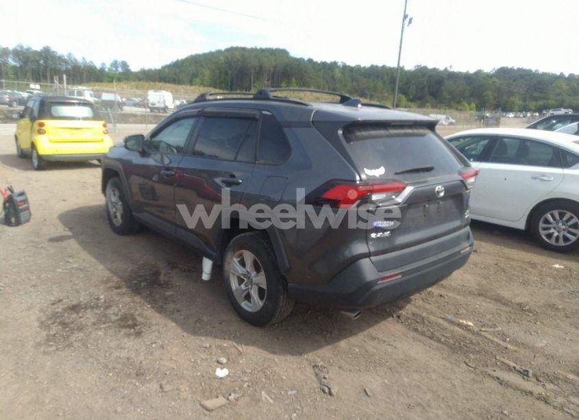 Thumbnail 10 of 2020 TOYOTA RAV4 XLE