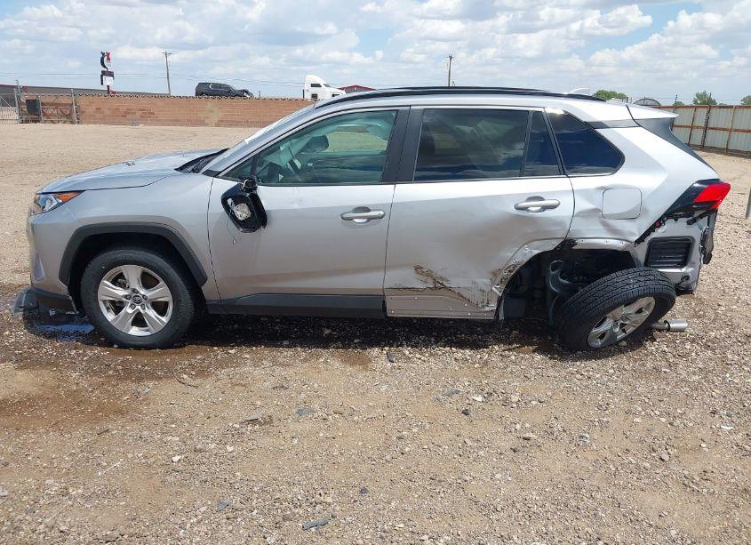 Thumbnail 7 of 2020 TOYOTA RAV4 XLE