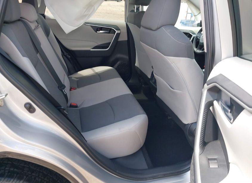 Thumbnail 16 of 2020 TOYOTA RAV4 XLE