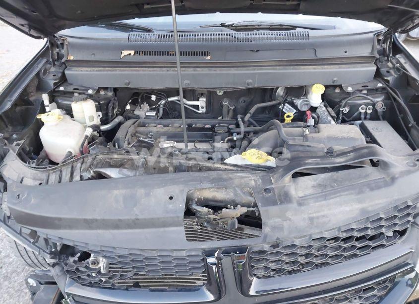 Thumbnail 2 of 2018 DODGE JOURNEY SE