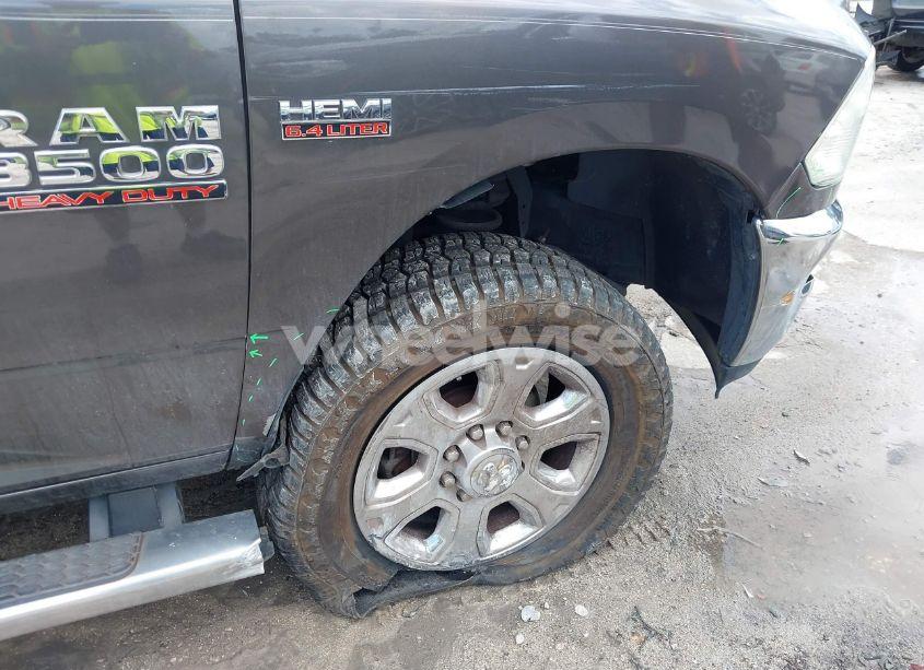 Thumbnail 10 of 2015 RAM 3500 BIG HORN