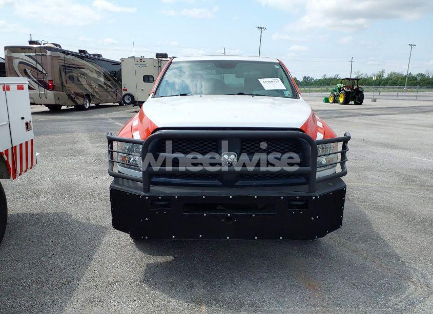 Thumbnail 4 of 2018 RAM 3500 TRADESMAN