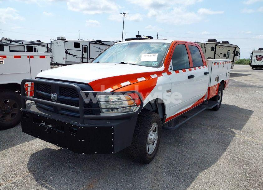 Thumbnail 8 of 2018 RAM 3500 TRADESMAN