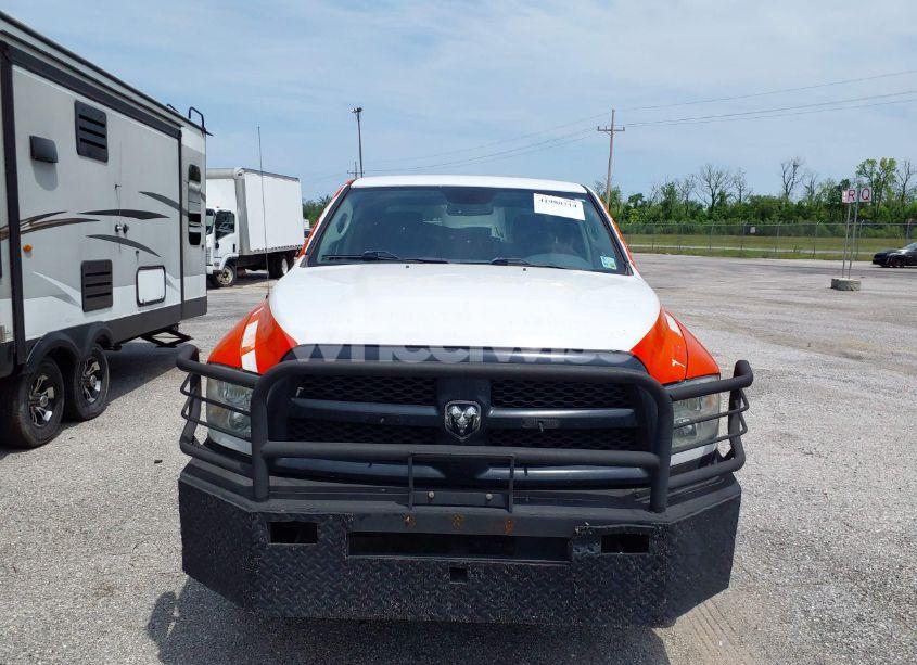 Thumbnail 4 of 2018 RAM 3500 TRADESMAN