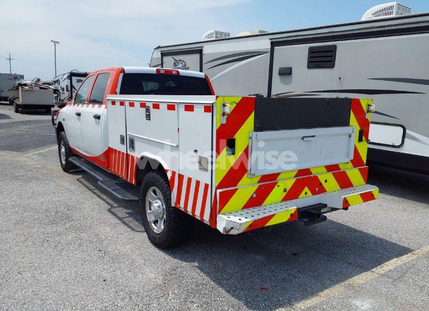 Thumbnail 9 of 2018 RAM 3500 TRADESMAN