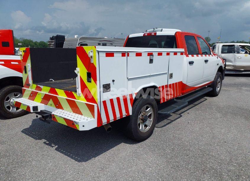 Thumbnail 10 of 2018 RAM 3500 TRADESMAN