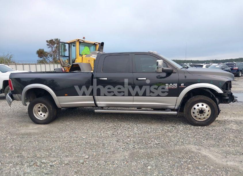 Thumbnail 7 of 2018 RAM 3500 LARAMIE 4X4 8' BOX