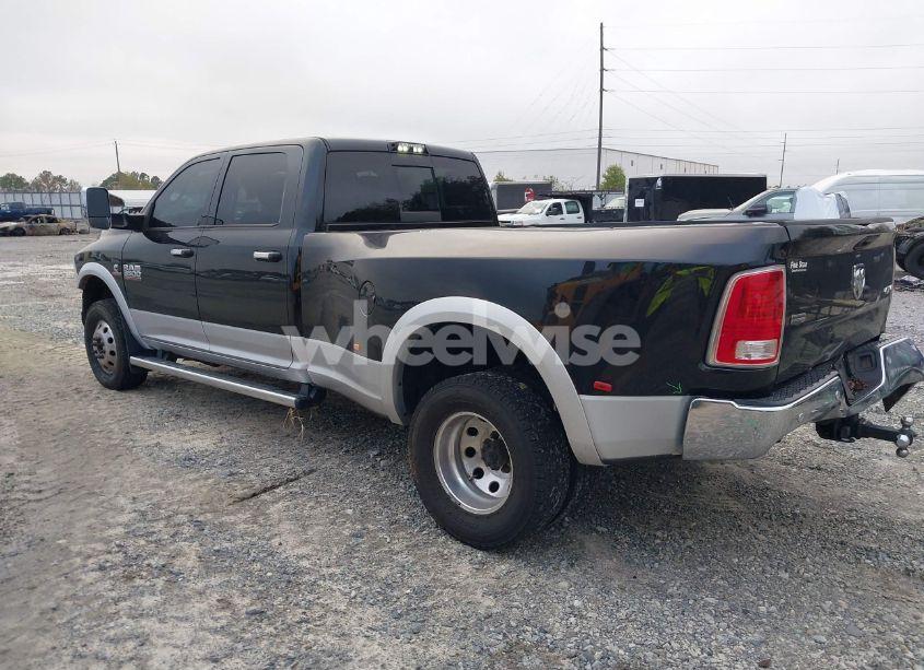 Thumbnail 11 of 2018 RAM 3500 LARAMIE 4X4 8' BOX