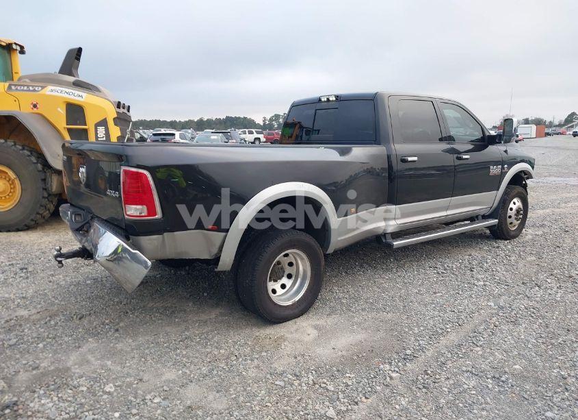 Thumbnail 12 of 2018 RAM 3500 LARAMIE 4X4 8' BOX