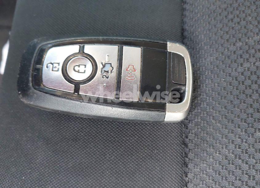 Thumbnail 3 of 2018 FORD FUSION SE