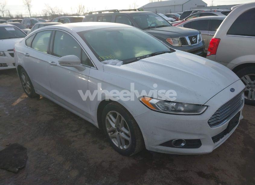 Photo of FORD FUSION SE