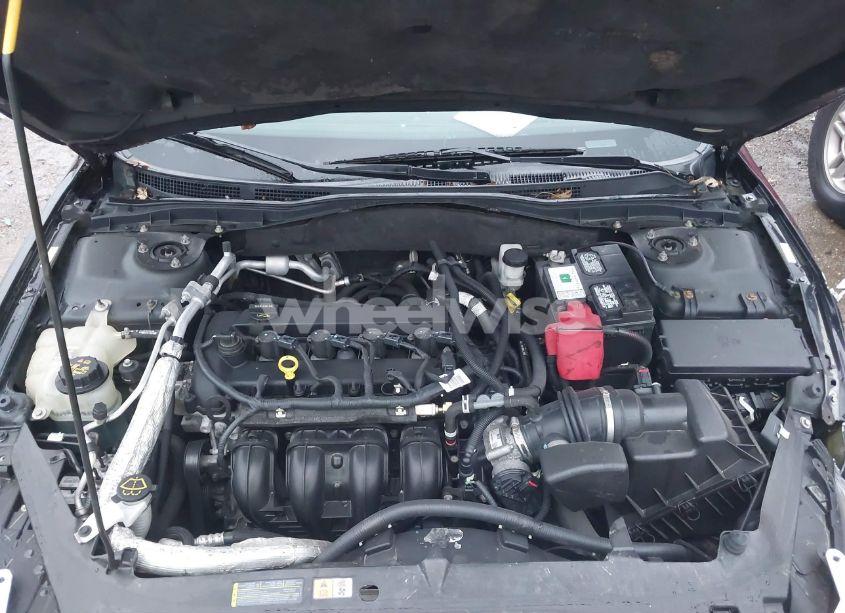 Thumbnail 2 of 2011 FORD FUSION SE