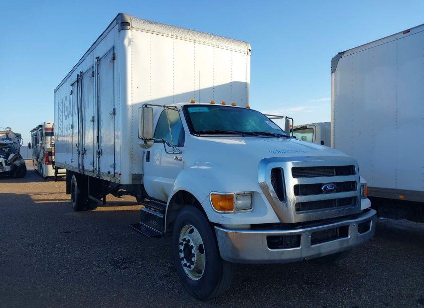 Photo of FORD F-750