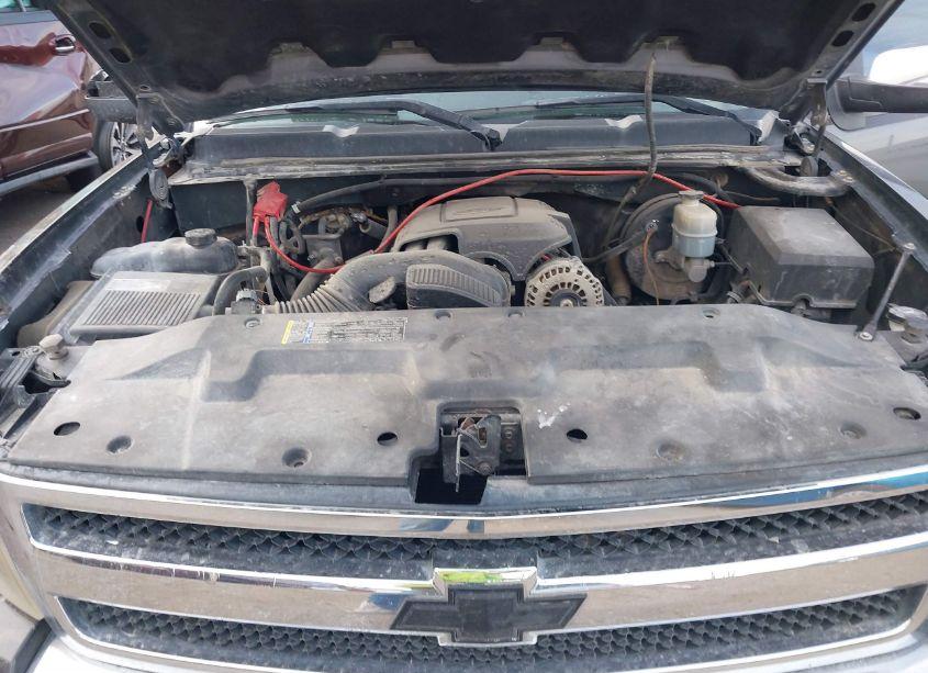 Thumbnail 2 of 2010 CHEVROLET SILVERADO 1500 LT