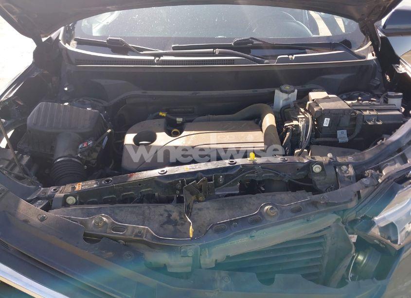 Thumbnail 2 of 2019 CHEVROLET EQUINOX LT