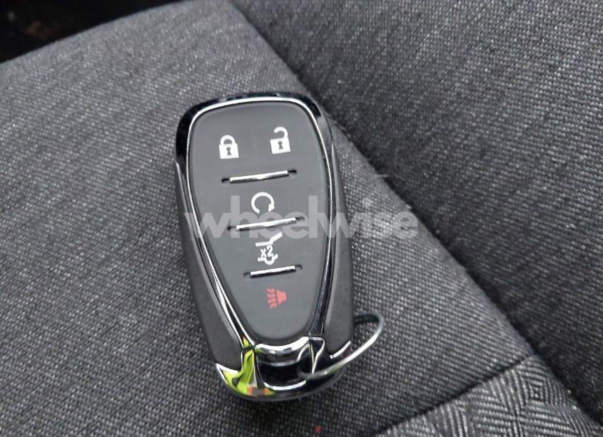 Thumbnail 3 of 2022 CHEVROLET EQUINOX AWD LT