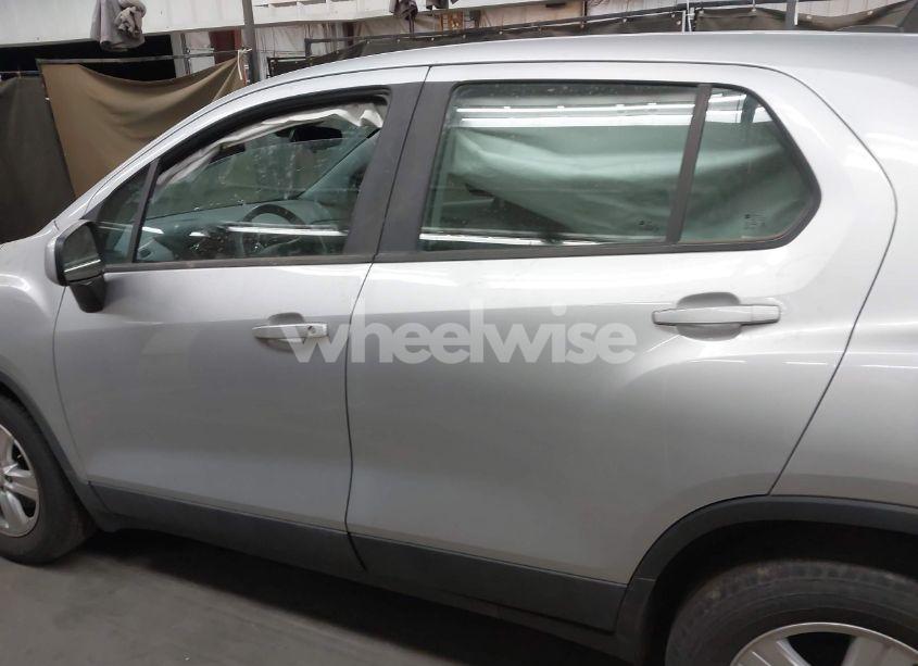 Thumbnail 6 of 2020 CHEVROLET TRAX FWD LS