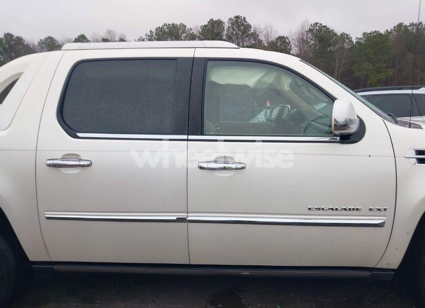 Thumbnail 5 of 2011 CADILLAC ESCALADE EXT PREMIUM