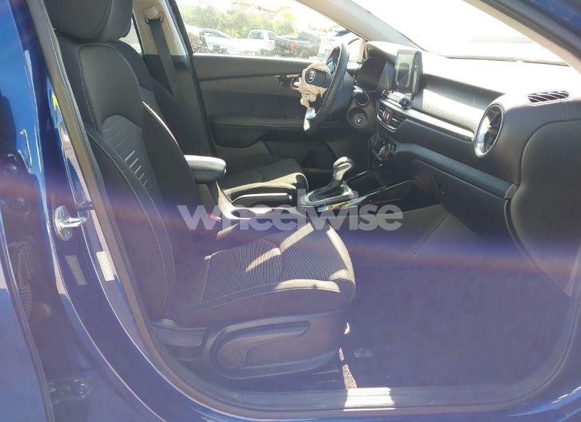 Thumbnail 13 of 2019 KIA FORTE S