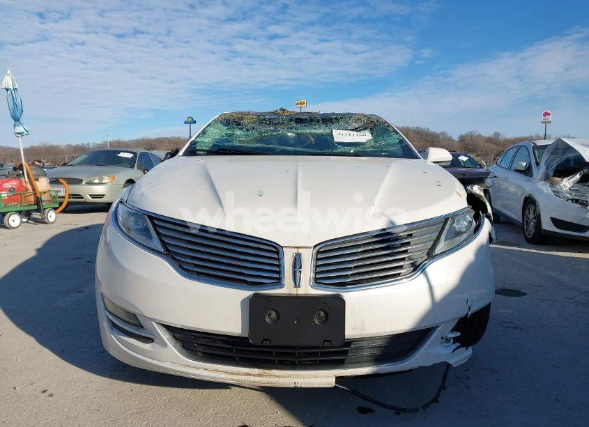 Thumbnail 4 of 2016 LINCOLN MKZ