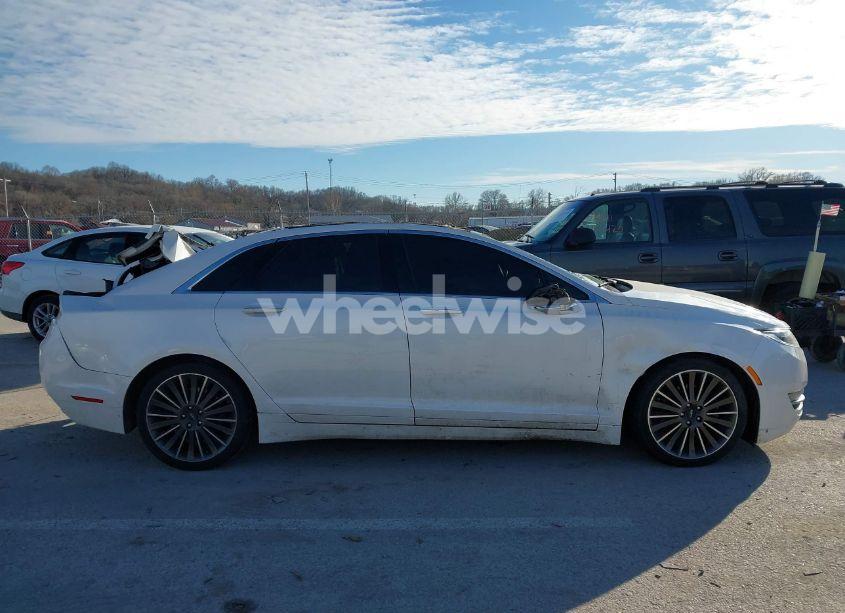 Thumbnail 5 of 2016 LINCOLN MKZ