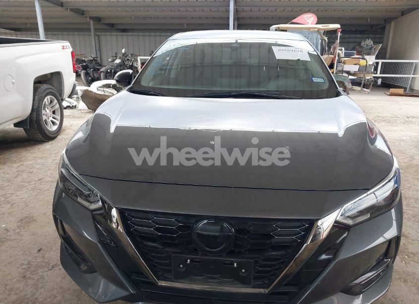 Thumbnail 5 of 2022 NISSAN SENTRA SR XTRONIC CVT