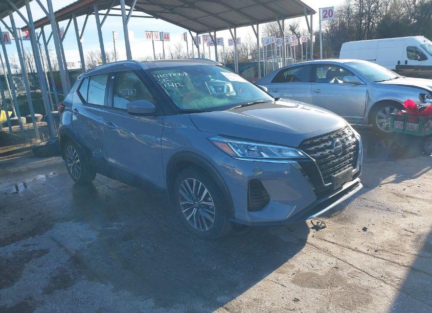 Photo of NISSAN KICKS SV