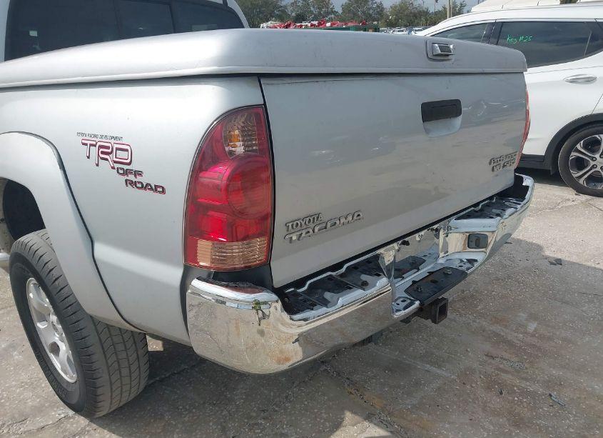 Thumbnail 13 of 2005 TOYOTA TACOMA DOUBLE CAB PRERUNNER
