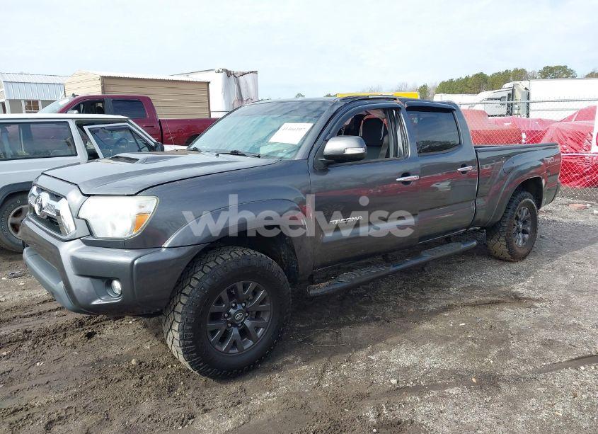 Thumbnail 9 of 2014 TOYOTA TACOMA DBL CAB PRERUNNER LNG BED